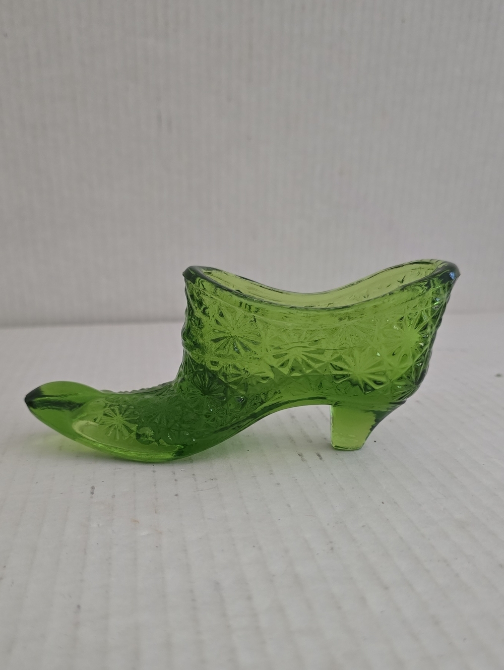 Vintage Fenton Daisy And Button Glass Shoe